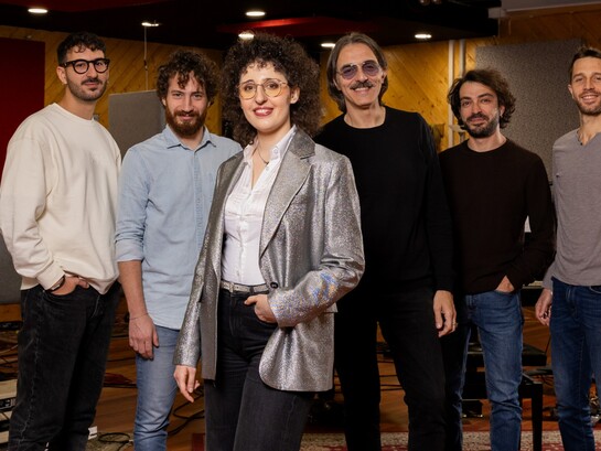 La cantante è una musicista jazz italiana che costruisce la propria identità artistica attraverso ricerca, studio e esperienza diretta del linguaggio jazz. In copertina Perla Palemieri feat. Max Ionata