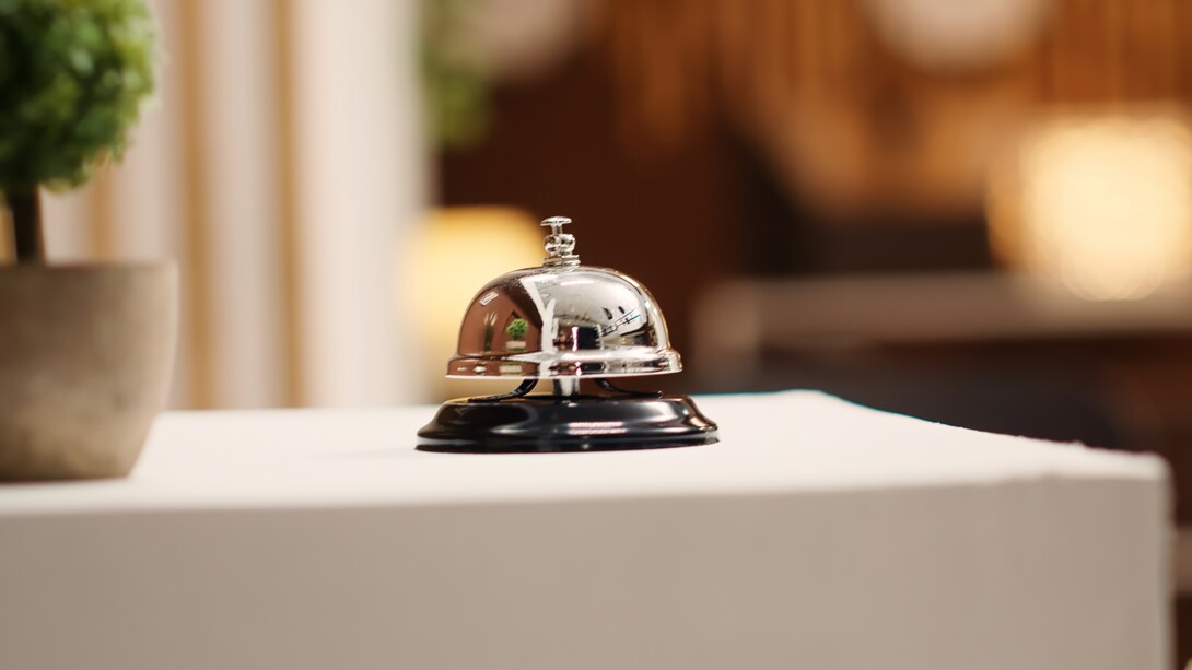 Cada vez que viajaba a Londres se hospedaba en el mismo hotel, de donde era ya connotado pasajero frecuente