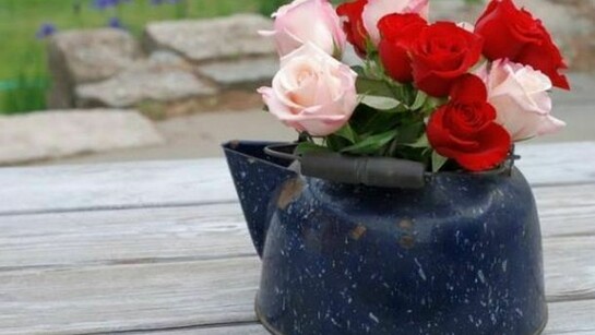 Un tè alla rosa per salutare la primavera