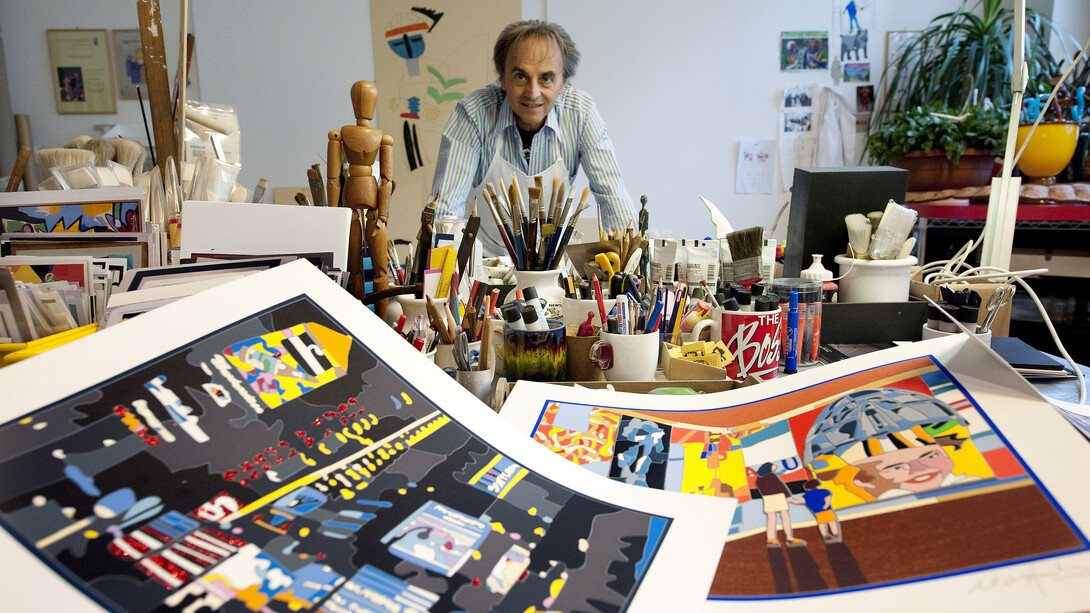 Ugo Nespolo nel suo atelier