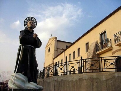 Statua di San Francesco a Bisignano