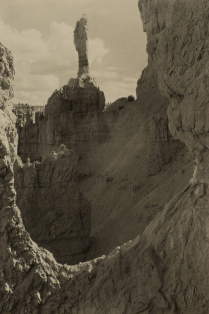 Lauran Gilpin, The sentinel, Bryce Canyon, Utah, 1930. Courtesy of NOMA