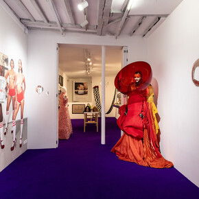 Various artists, Kreëmart: the provocateurs of experimental consumption, exhibition view. Courtesy of Alberta Pane Gallery