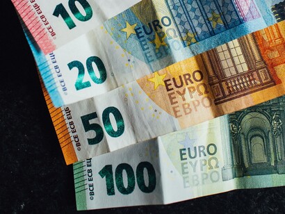 Le criptovalute sono al centro dell'attenzione dei nuovi programmi antiriciclaggio del 2024, con normative specifiche per monitorare le transazioni e prevenire l'uso illecito
