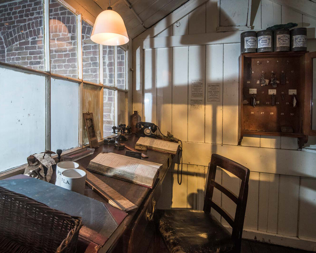 Warehouse of the World. Courtesy of Museum of London Docklands