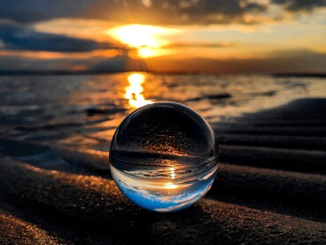La quiete più profonda consiste nell’essere finalmente dove si è, accettando il presente senza pretendere che assomigli alle nostre fantasie