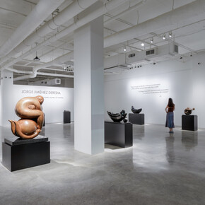 Jorge Jiménez Deredia, Cosmic Mystery of Creation, installation view. Courtesy of The Wall art gallery, Miami
