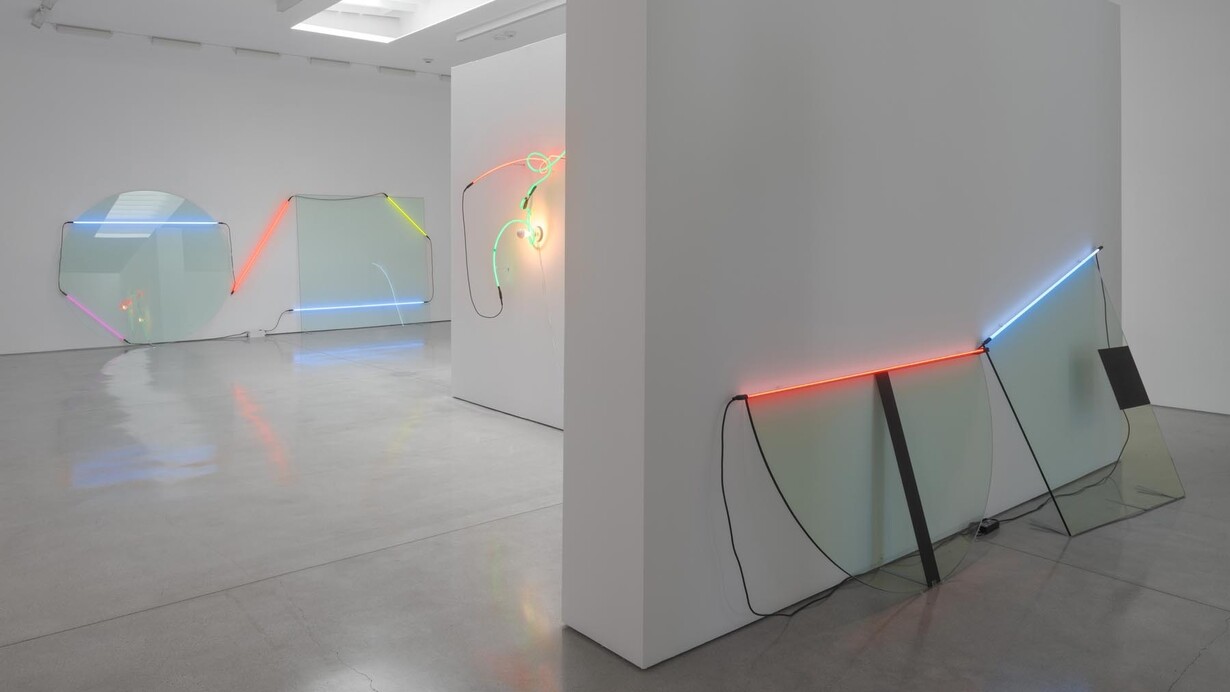 Keith Sonnier, Inside light, 1968–1970, exhibition view. Courtesy of David Kordansky Gallery