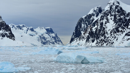 Icebergs and mountains of Antarctic