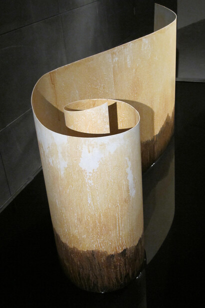 Wang Huangsheng, Seeping, 2012, Installation, Rice paper, iron plate, water, ink, time,300 x 160 x 120 cm; 118 1/10 x 63 x 47 1/4 in.