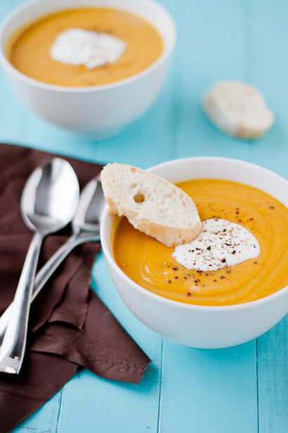 Curried sweet potato and lentil soup © Jessica Dasilva