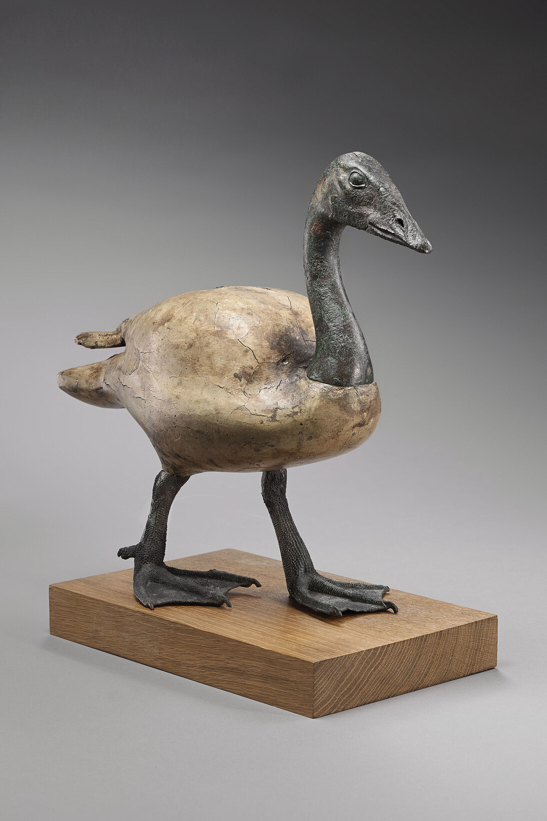 Statue of a goose, Wood, copper alloy, Late Period (664-332 BC) or Ptolemaic Period (332-30 BC) © Musée du Louvre, Dist. RMN-Grand Palais / Benjamin Soligny / Raphaël Chipault