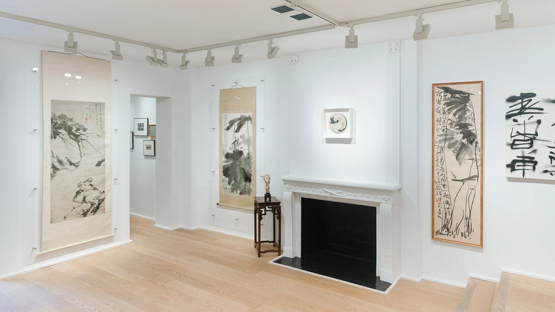 Various artists, Transcultural dialogues: the journey of East Asian art to the West, exhibition view. Courtesy of Fu Qiumeng Fine Art Gallery