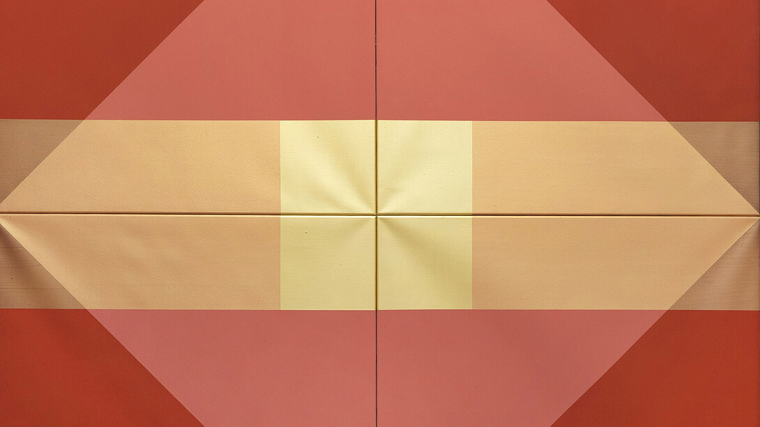 Pepa Caballero, Rojos y dorados en fuga, 2006. Courtesy of Centro Andaluz de Arte Contemporáneo. Photo by Ignacio del Río