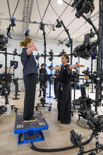 Jordan Wolfson, Little room, ausstellungsansicht. Mit freundlicher genehmigung der Fondation Beyeler