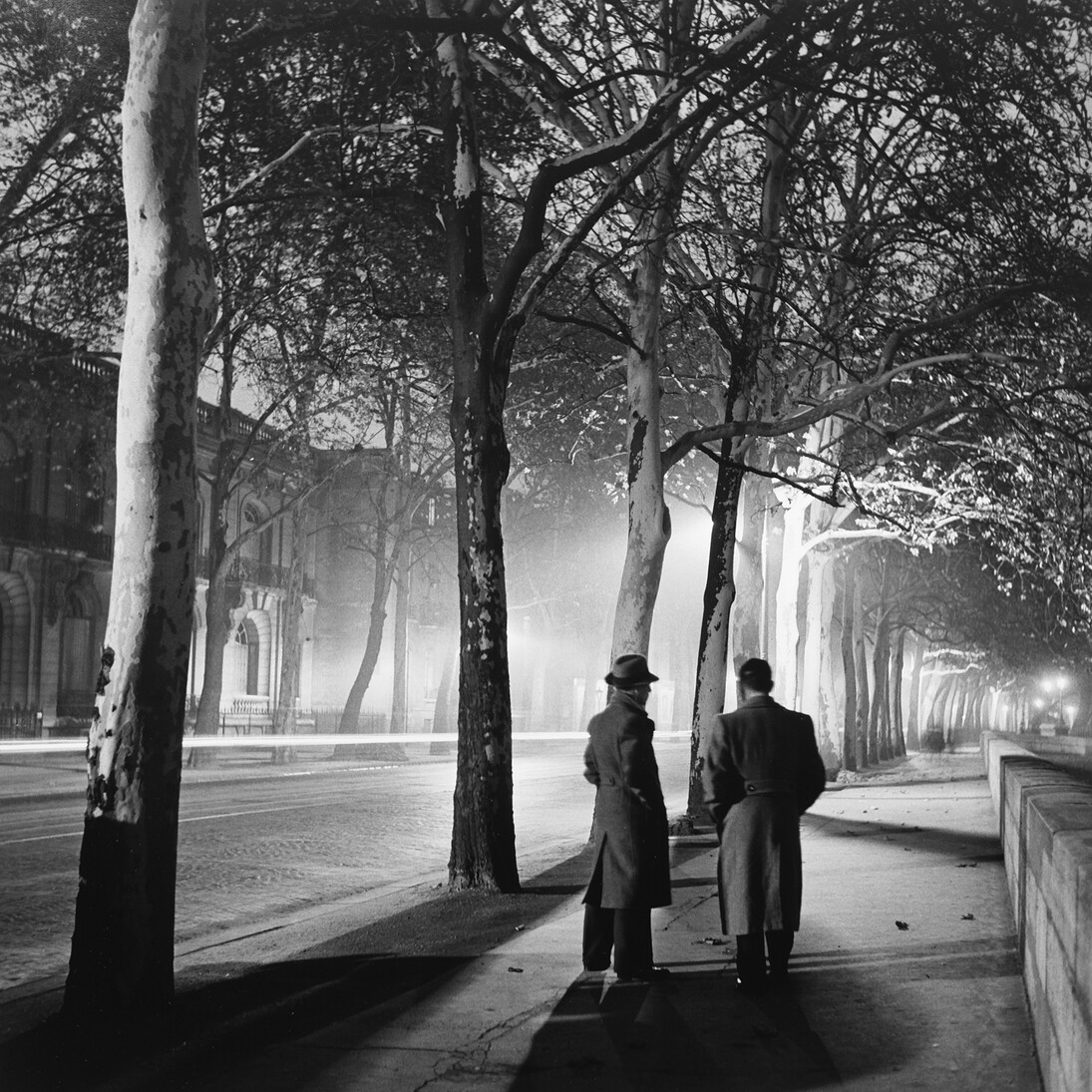 Roger Schall, Les Quais, 1935, Courtesy of Galerie Argentic