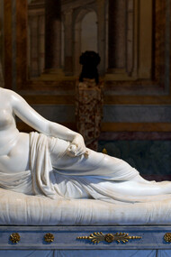 Antonio Canova, Paolina Borghese come Venere vincitrice (1804-1808), marmo bianco, 92 (160 con il letto) × 200 cm, Galleria Borghese, Roma