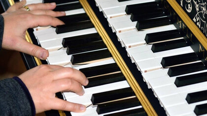 Double manual harpsichord