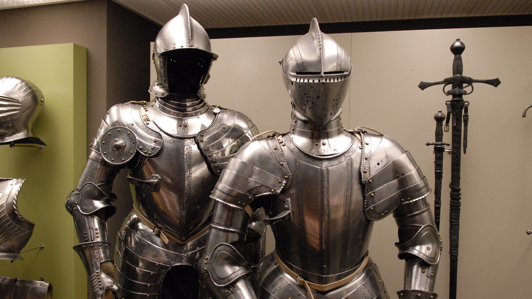 Arms and Armour Gallery. Courtesy of Royal Museum of the Armed Forces and Military History
