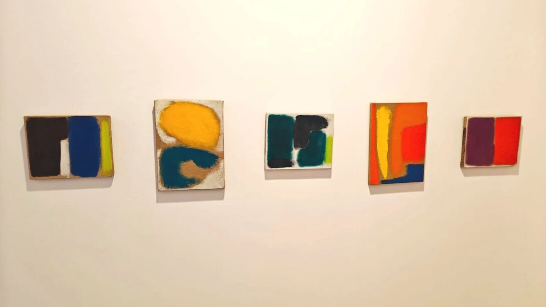 Edward Zutrau, Meditations in hue, exhibition view. Courtesy of Lincoln Glenn Gallery