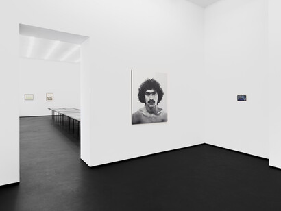 Krzysztof Jung, Performer, exhibition view. Courtesy of Gunia Nowik Gallery