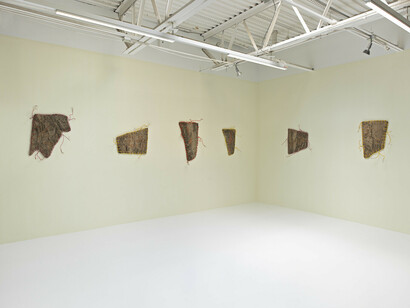 Eddie R. Aparicio, Muñecas de transmisión, exhibition view. Courtesy of Jeffrey Deitch