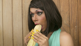 Caroline Lacey y NadiA, «Sin título», de la serie
«Reina del país más violento del mundo», 2018