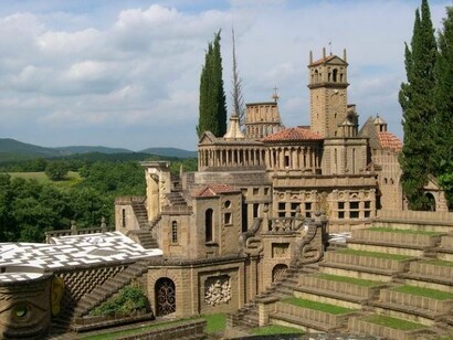 Veduta del palazzo di Buzzinda