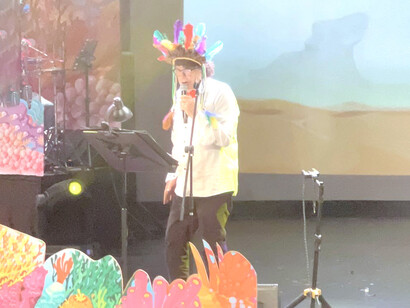 Las producción artística de Piero De Benedictis​ se destaca la canción con sensibilidad social y pacifista