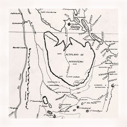 Mapa de Auyantepui y la región en que se encuentra elaborado por Joan Mundó i Freixas con adiciones de Félix Cardona i Puig. Nótese la falta de alguna cascada y la palabra «Kerepacupai» en la sección noroeste del tepui, lejos del área donde se encuentra el Salto Ángel. Archivo Charles Brewer-Carías