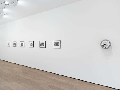 Laurie Simmons, Black and white, vue de l'exposition. Avec l'aimable autorisation d'Almine Rech