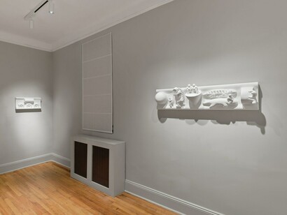 Tom Otterness, Battle of the sexes, exhibition view. Courtesy of Craig Starr Gallery
