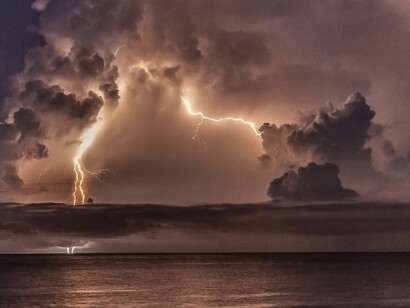 Rayos simultáneos