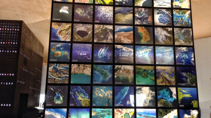 Painel espetacular com imagens múltiplas do Mundo