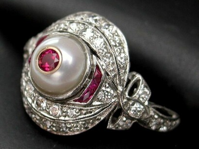  Macedonian Ruby with the form of an eye