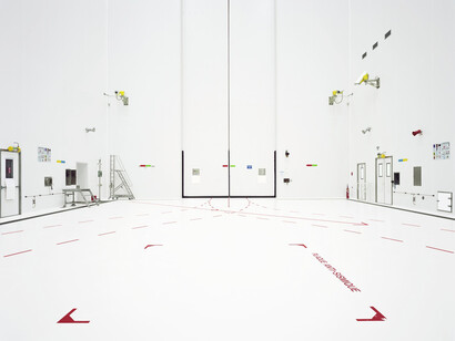 Edgar Martins, S5 payload prepartion complex - spacecraft fuelling bay, CGS-Europe's Spaceport (Kourou, French Guiana) © The Artist