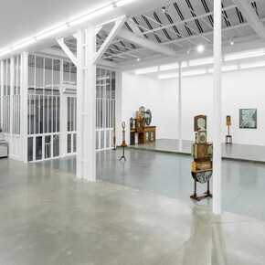 Shuo Hao, Huile de vitre, exhibition view. Courtesy of Galerie Derouillon