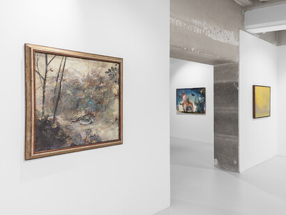 Artistes divers, Younger (a fairy tale), 1980-1990, vue d'exposition. Avec l'aimable autorisation de la Galleria Continua