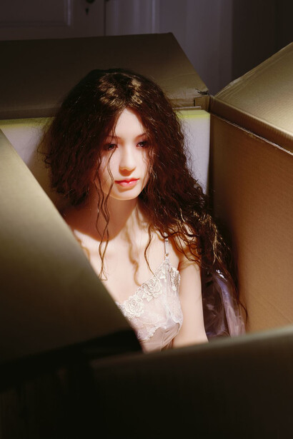 Laurie Simmons. Courtesy of MCA Chicago