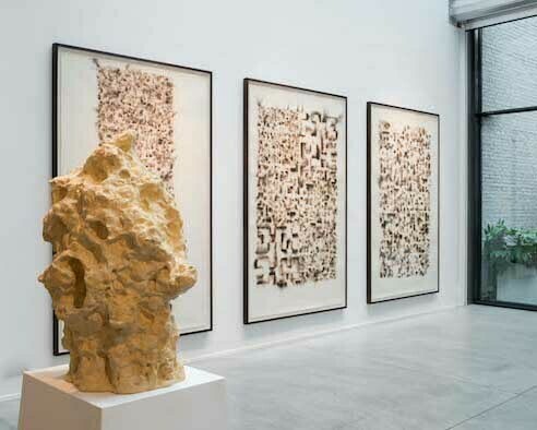 Jitish Kallat, Exhibition view. Courtesy of Galerie Daniel Templon