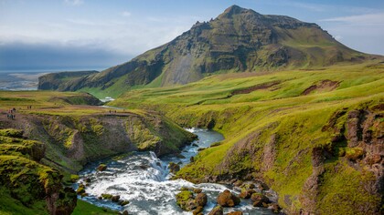 Skógafoss, Iceland. Ihr Kind hätte seine letzte große Flussfahrt machen können