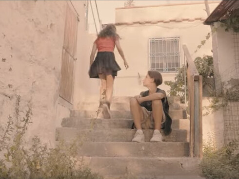 Un'immagine tratta dal video della canzone "Forse", pubblicata dalla Audioimage. Crediti video: con Gioia Napolitano e Fiorenzo Parlati
Riprese: Luca Lanzano