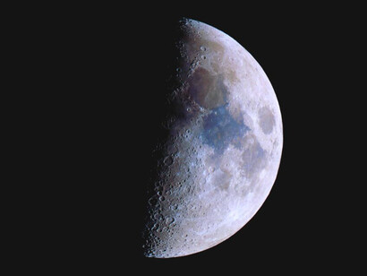 Fase cuarto creciente de la luna