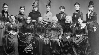 Integrantes de la Asociación Nacional pro Sufragio de la Mujer encabezadas por Elizabeth Cady Stanton y Susan B. Anthony