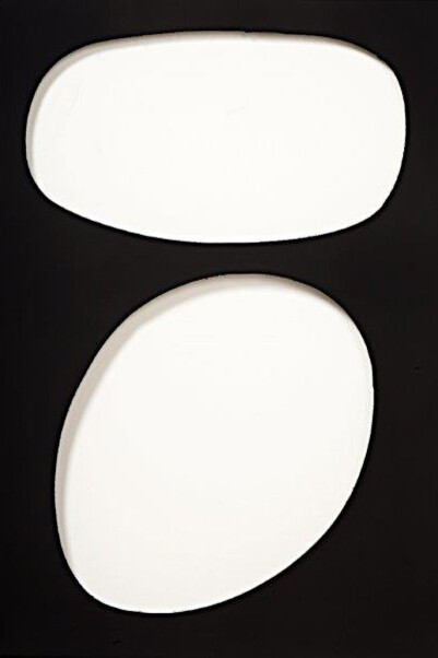 Dadamaino, Volume, 1959, Idropittura su tela, 70 x 50 cm