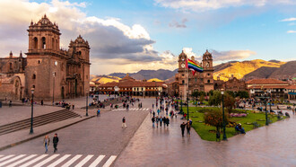 Plaza de Armas en la ciudad de Cusco, Perú