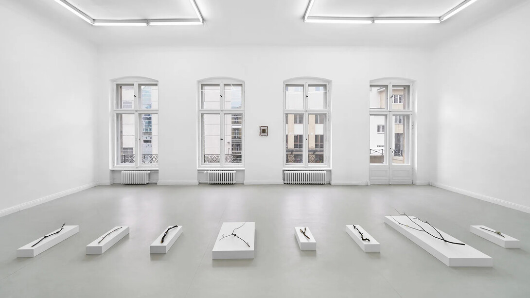 David L. Johnson, Nachtruhe, exhibition view. Courtesy of Galerie Thomas Schulte