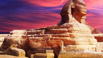 Egipto. La esfinge junto a las pirámides de Guiza