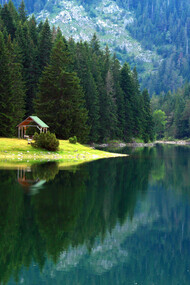 Lago no Parque Nacional de Durmitor
