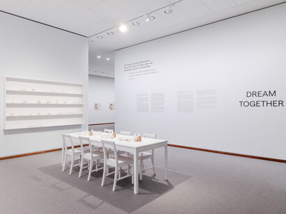 Yoko Ono, Dream together, ausstellungsansicht. Mit freundlicher genehmigung der Neuen Nationalgalerie